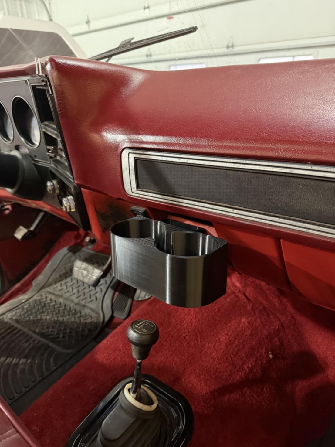 Cupholder for 1973-1987 Squarebody Chevy Trucks