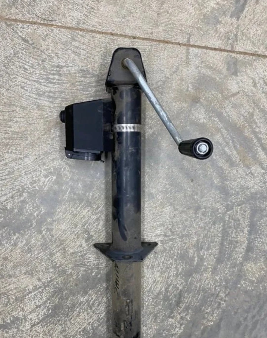 Jack Mounted Camper or Trailer Plug Keeper