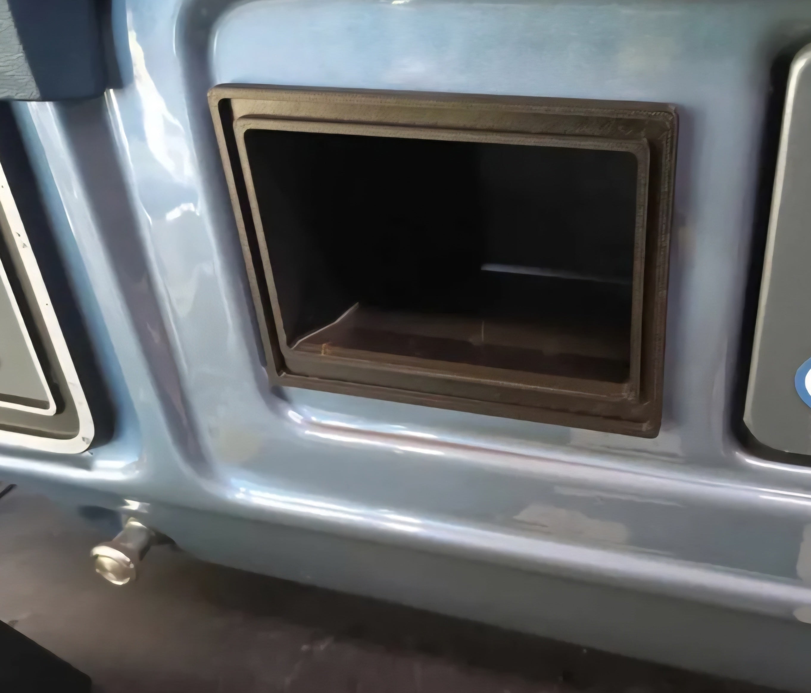 Center A/C Vent Delete Pocket for 1973-1979 Dentside Ford Trucks