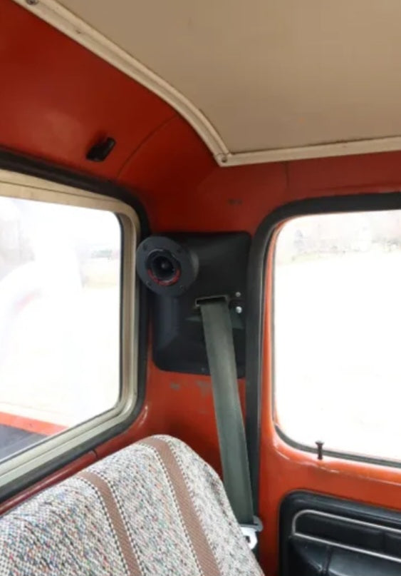 Regular Cab Seat Belt Covers with Titanium Tweeter Speaker Pod for 1973-1979 Dentside Ford Trucks