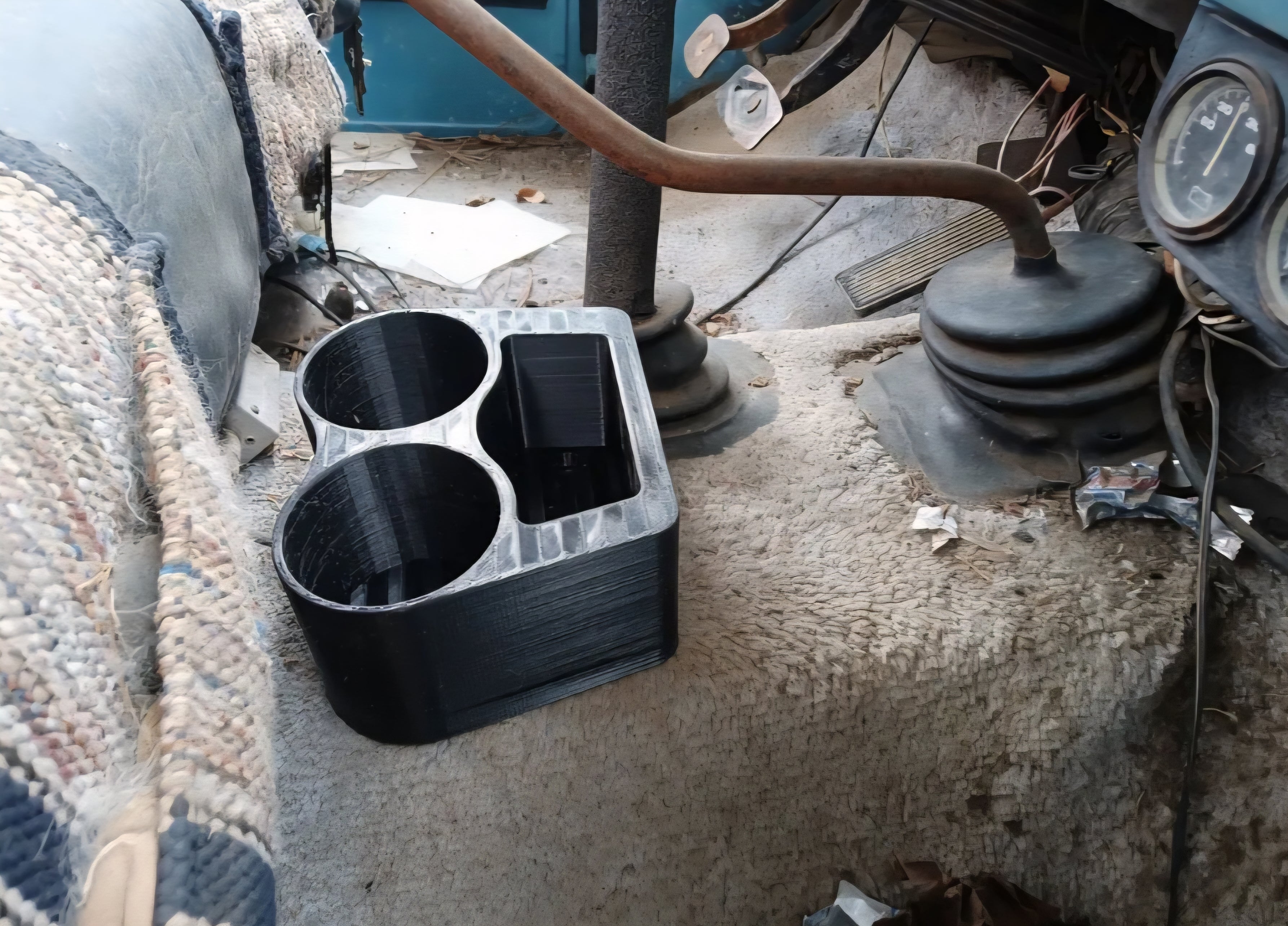 Floor Mount Flatty Cup Holder for the 1973-1979 Dentside Ford Trucks and 1978-1979 Ford Bronco