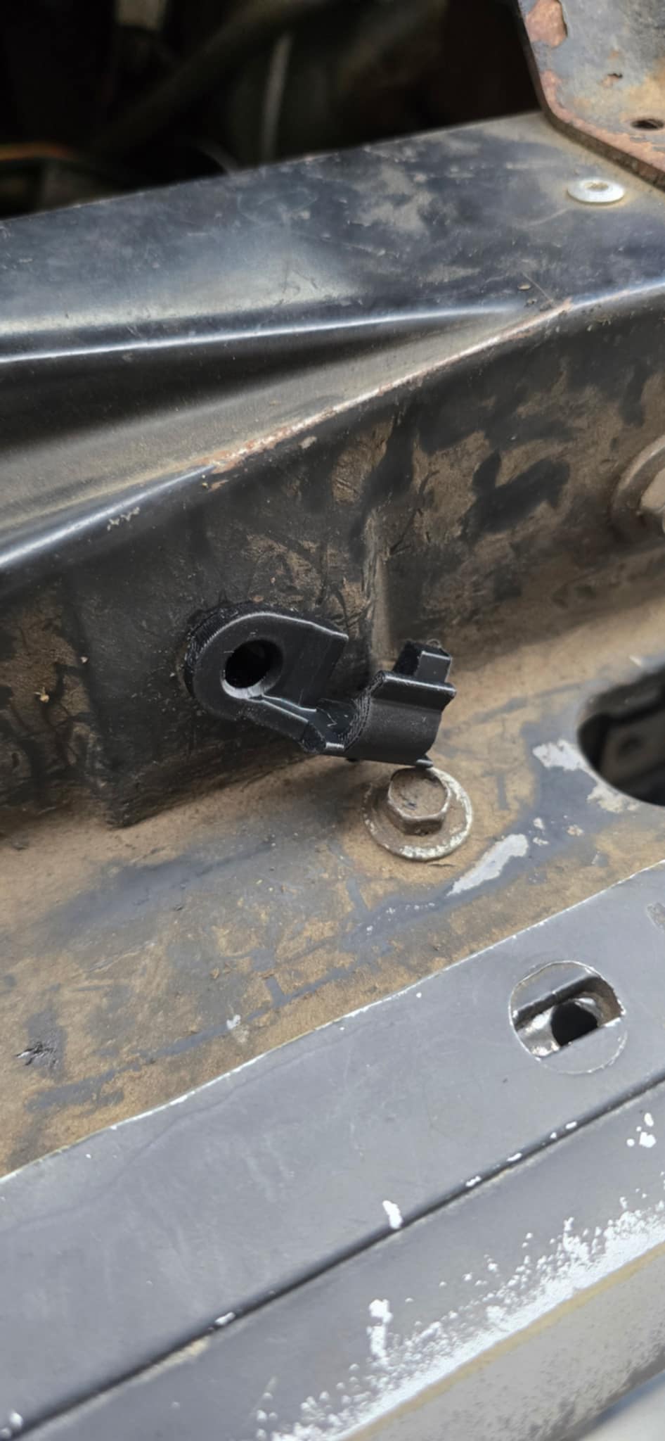 Hood Support Rod Clip for 1977-1991 Econoline Van