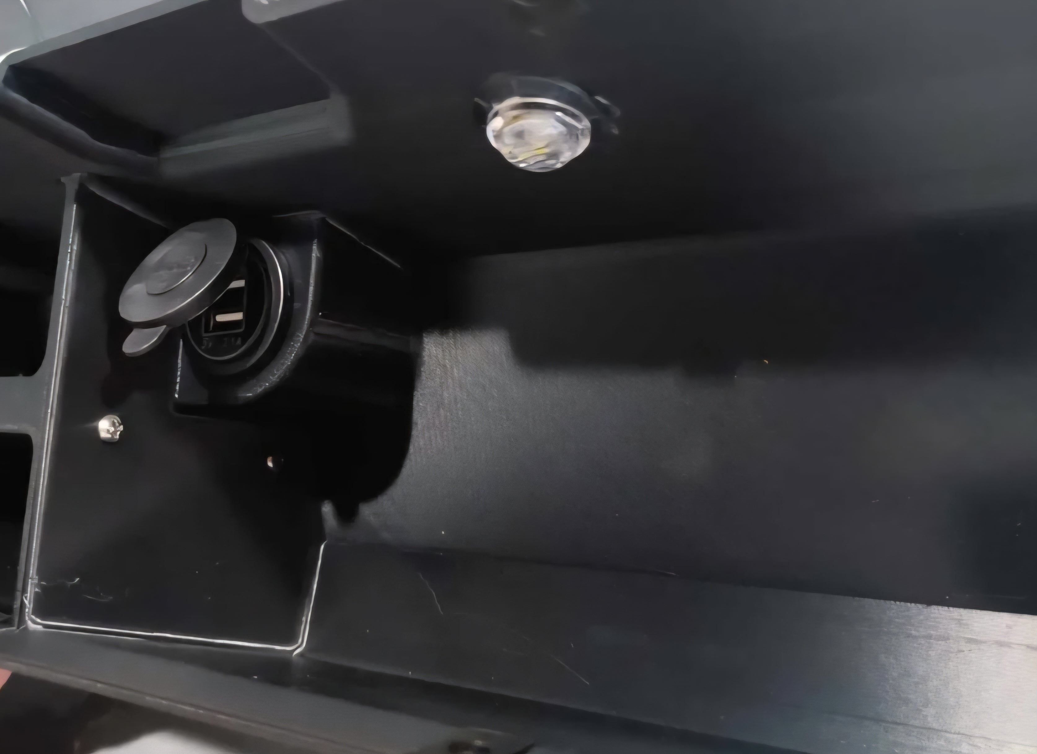 Glovebox (with LED Lights and USB) for Vintage AC 1973-1979 Dentside Ford Truck and 1978-1979 Ford Bronco