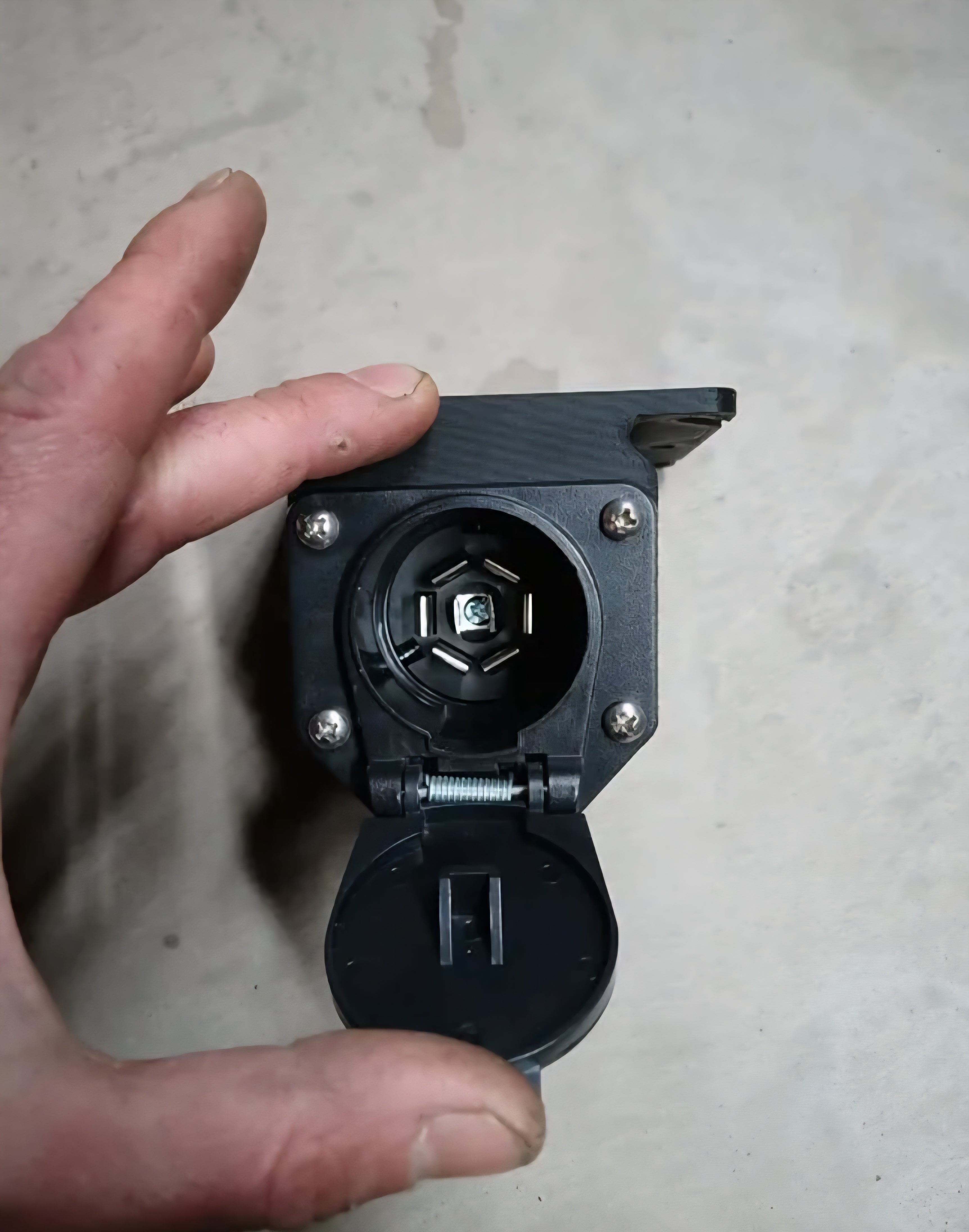 Jack Mounted Camper or Trailer Plug Keeper