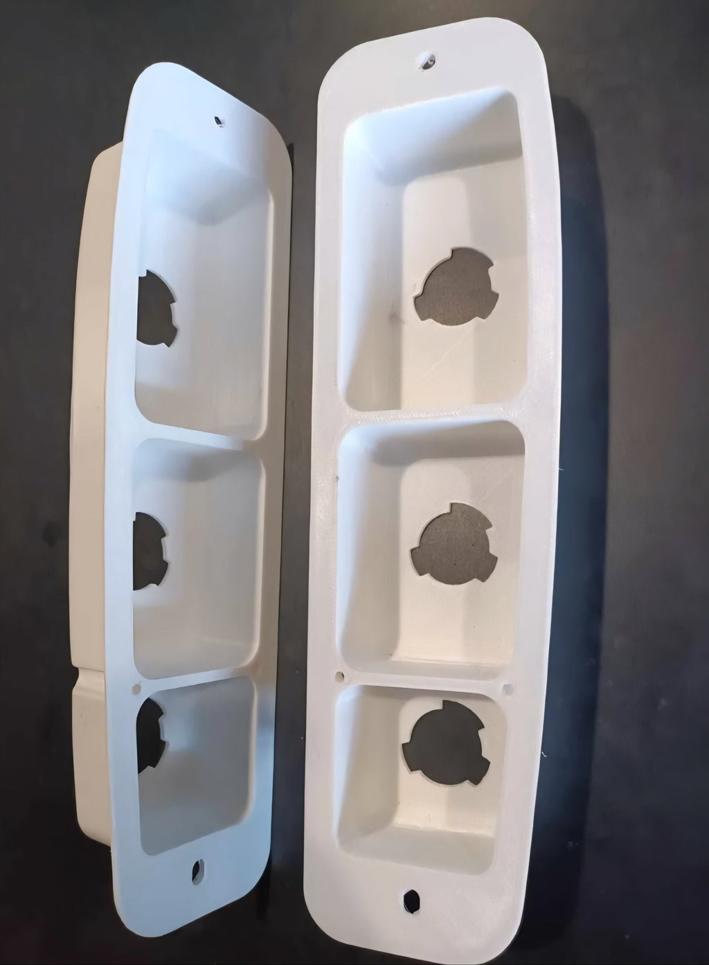 3 Bulb Taillight Buckets (SET) for 1973-1979 Dentside Ford Trucks