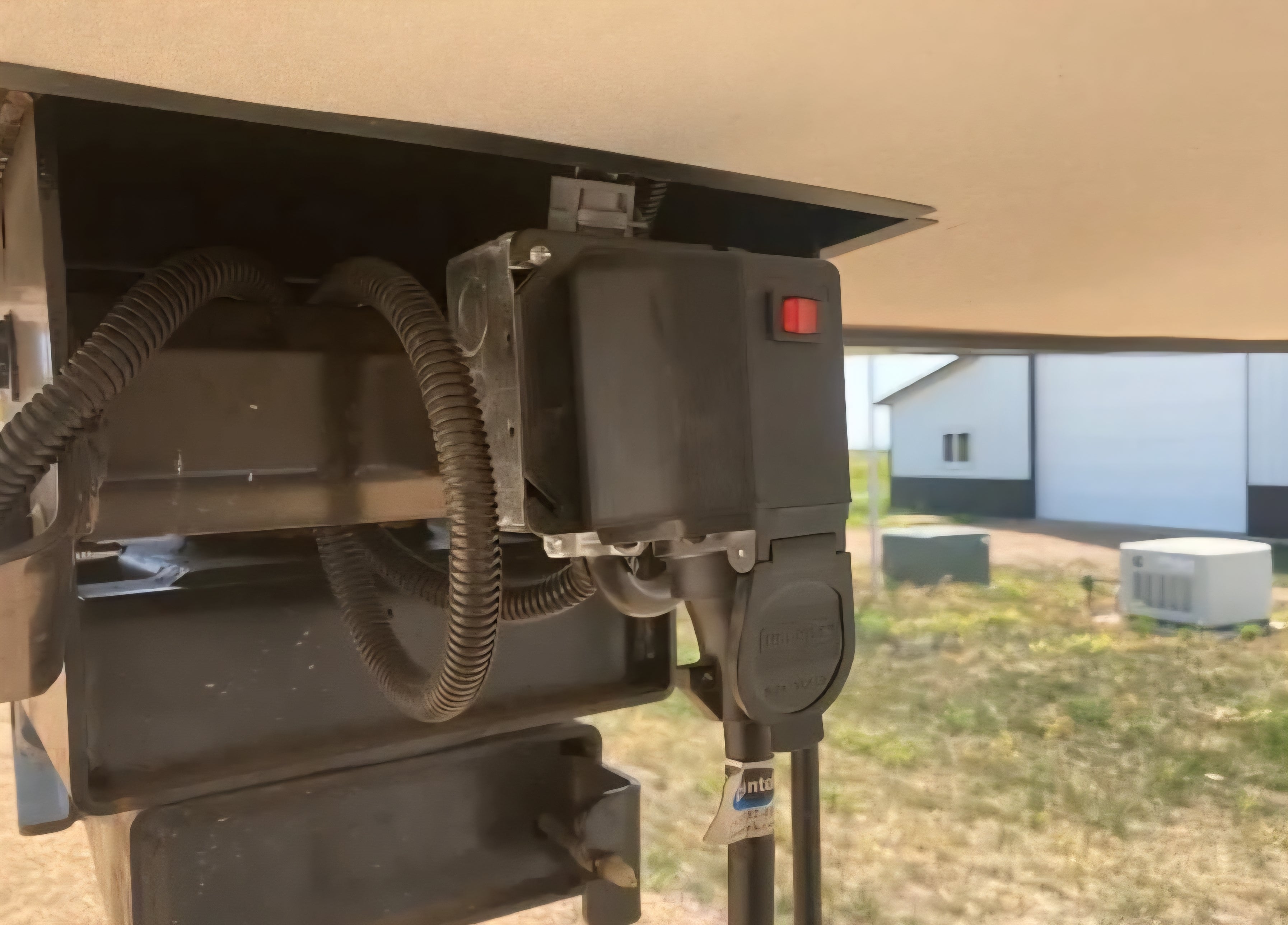 5th Wheel Camper or Trailer Plug Keeper