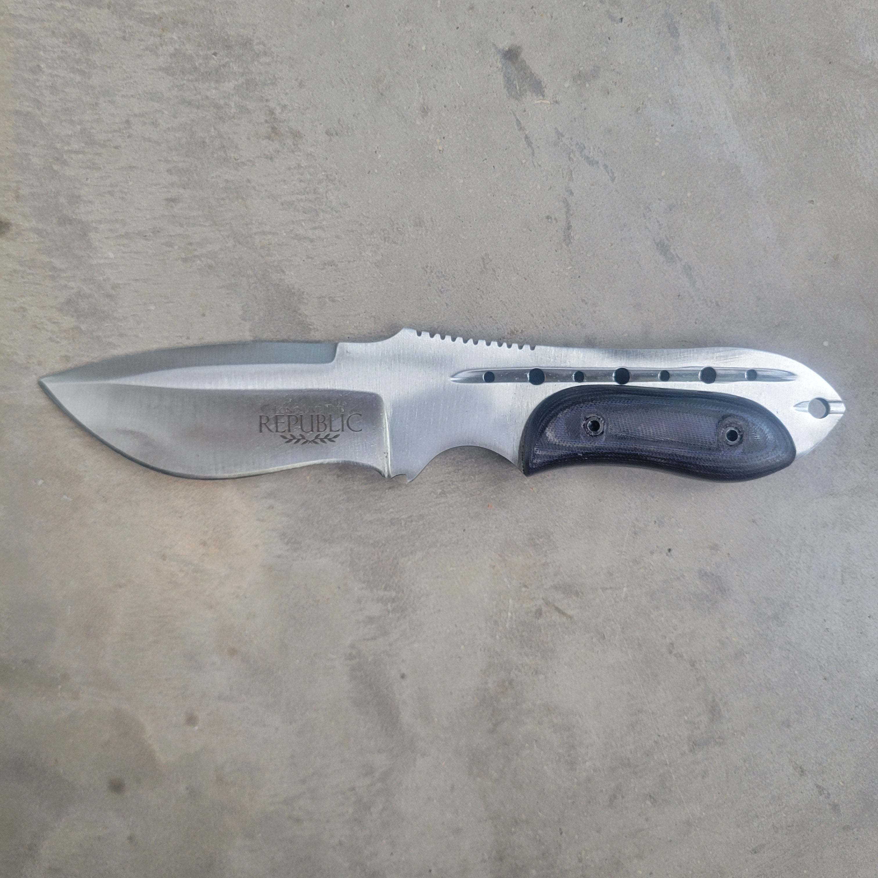 Knife 52