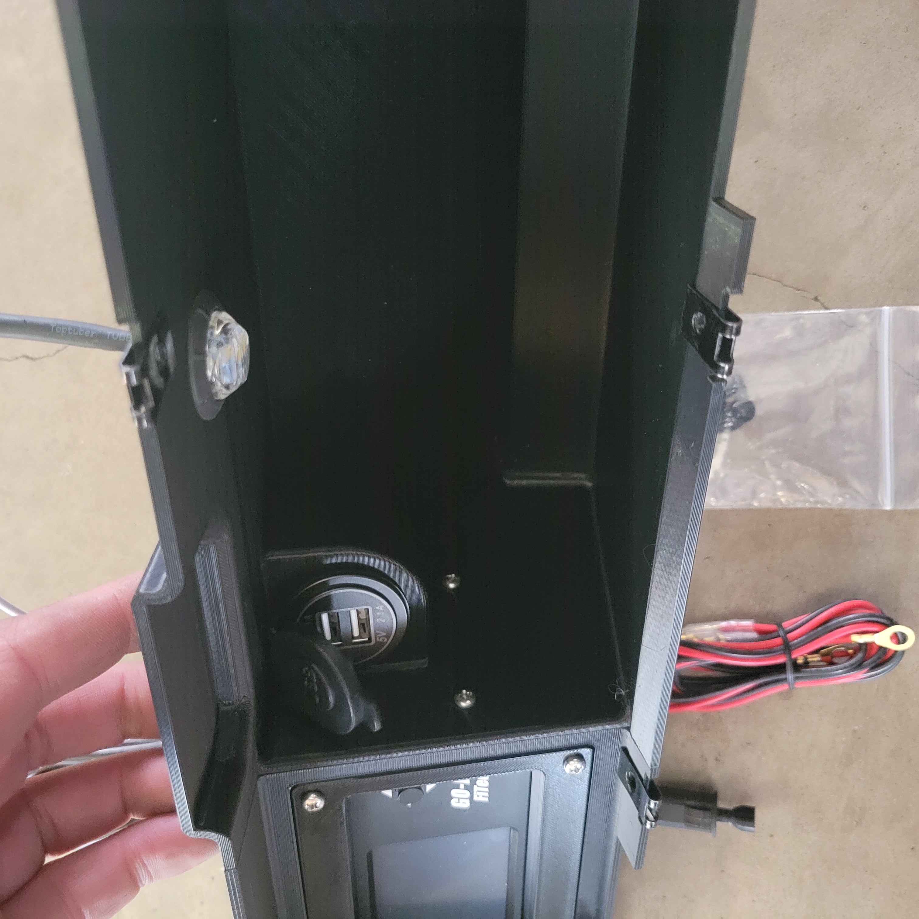 Glovebox (with LED Lights and USB) for 1973–1979 Dentside FiTech Screen Mount Ford Trucks