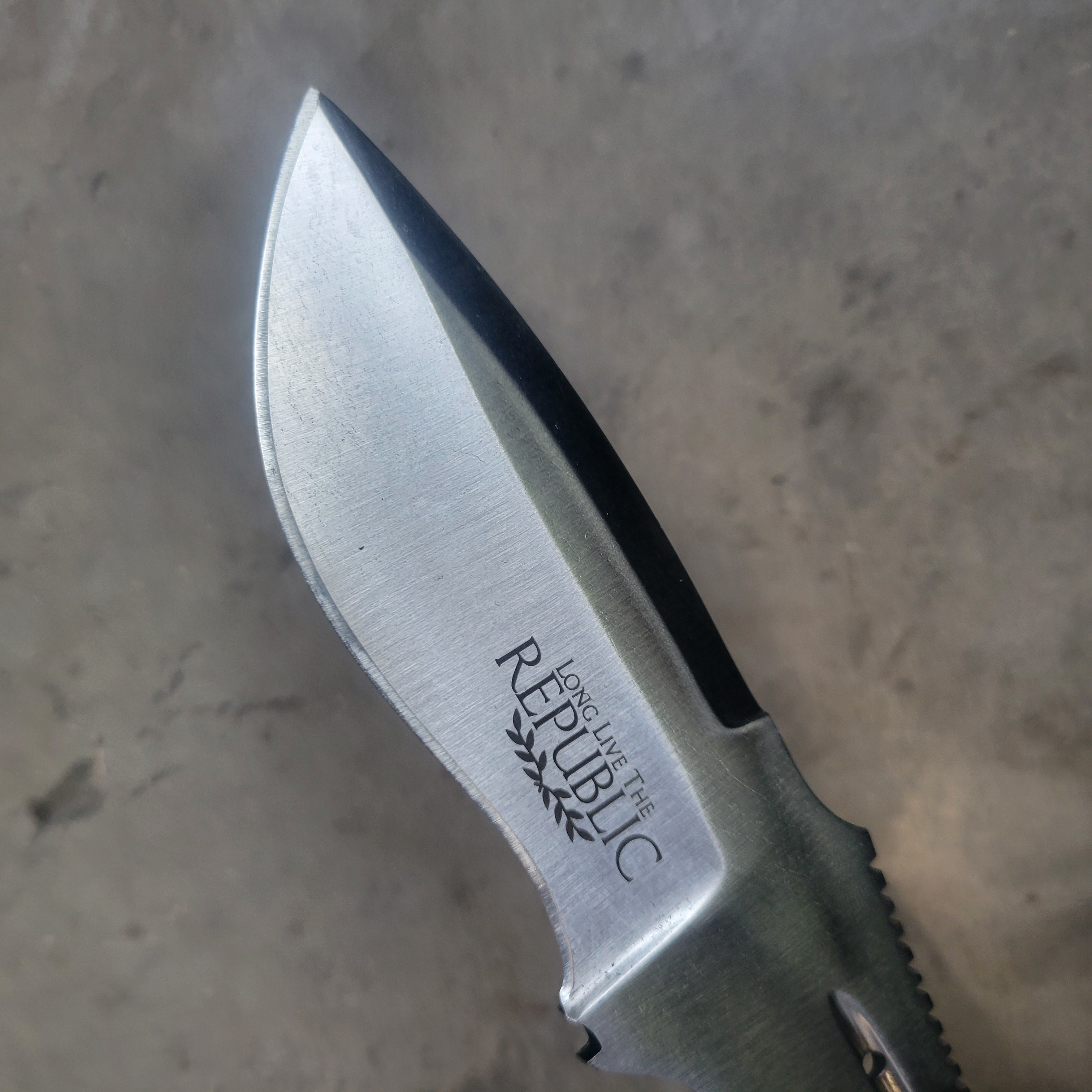 Knife 52