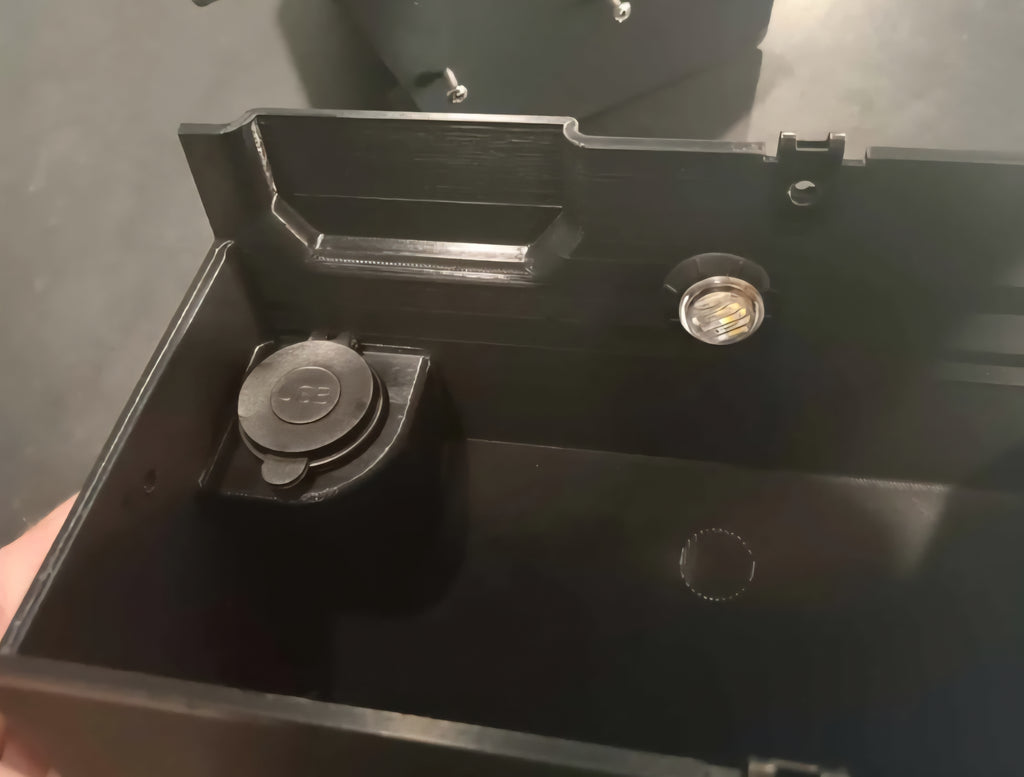 Glovebox (with LED Lights and USB) for 1973–1979 Dentside Ford Trucks