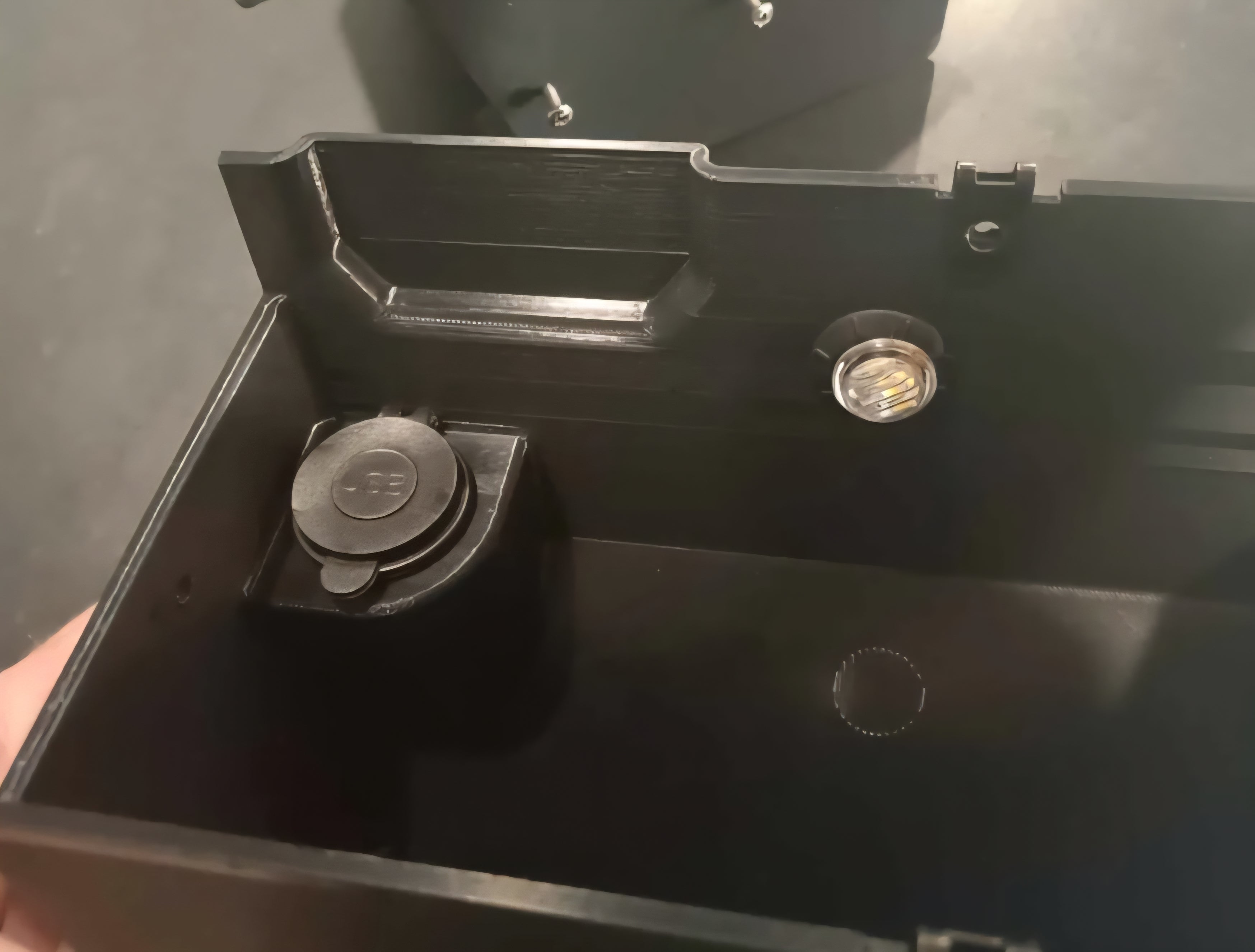 Glovebox (with LED Lights and USB) for 1973–1979 Dentside Ford Trucks